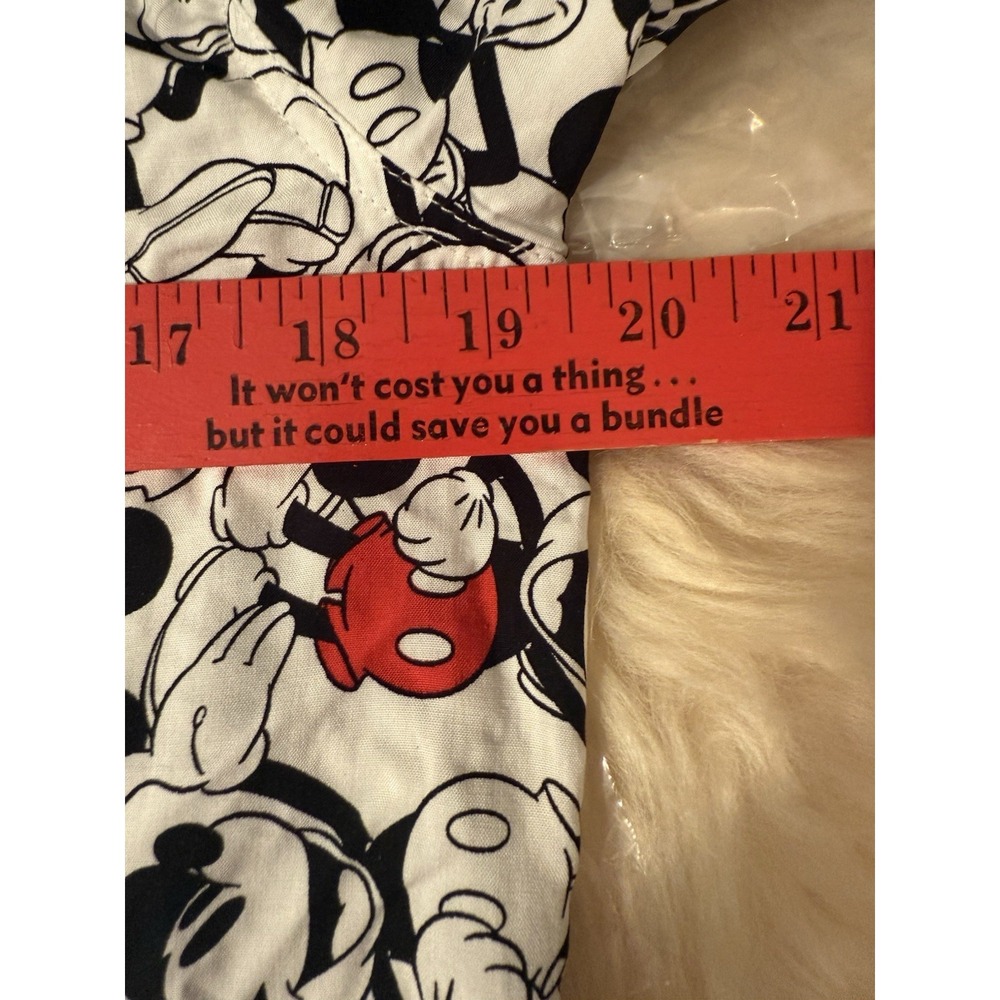 Disney Men's Mickey Mouse 100% Rayon Short-Sleeve Shirt Size S Brand New NWT - Picture 7 of 10